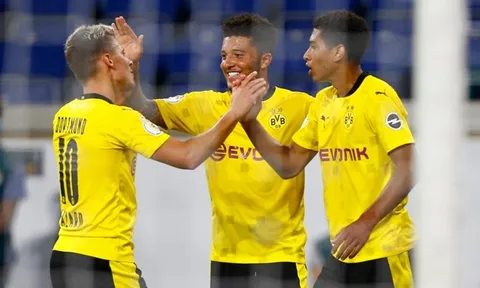 Ưu tiên 'thần đồng' trước Sancho, Man Utd có thể mắc sai lầm chí mạng