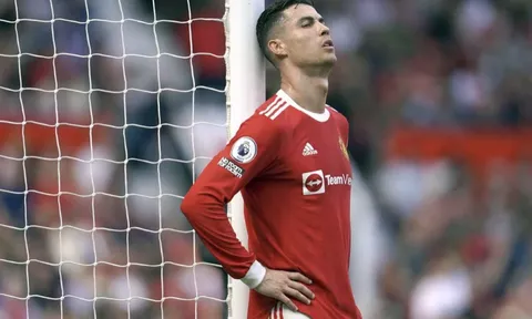 Ưu và nhược điểm khi Ronaldo gia nhập Chelsea