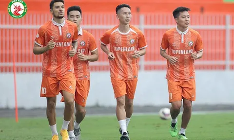 V-League 2022 chốt đơn, "bom tấn" nổ... nhẹ