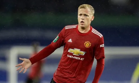 Frank de Boer: "Van de Beek không hạnh phúc tại M.U"