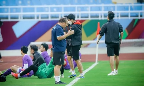 Tuyển Việt Nam: Khi thầy Park mong có... phép thuật đấu Oman