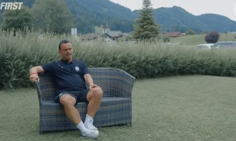 Overmars lần đầu lên tiếng sau khi bị Ajax sa thải