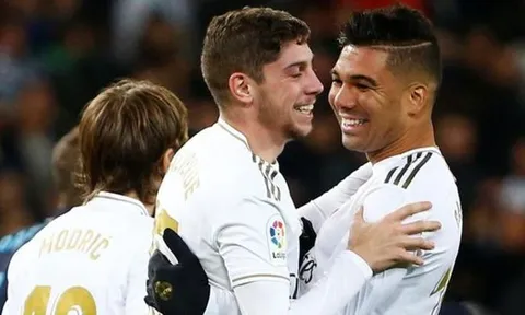 Valverde buồn khi đàn anh rời Real đến Man Utd