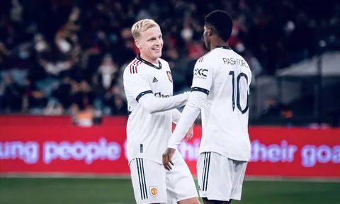 Cầu thủ hưởng lương 120 nghìn bảng được khuyên rời Man Utd