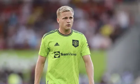 Van de Beek đừng trở thành gánh nặng của MU