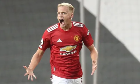 Van de Beek "mắc kẹt" ở Man Utd, Van de Sar nói ngay 1 sự thật