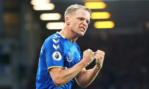 Van de Beek tiếp tục bị gạt khỏi tuyển Hà Lan