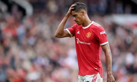 Vấn đề của Varane ở Man Utd xuất hiện