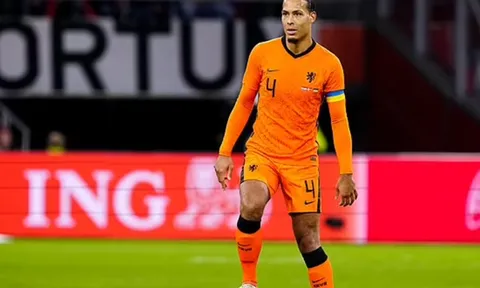 Van Dijk thừa nhận sơ đồ ưa thích
