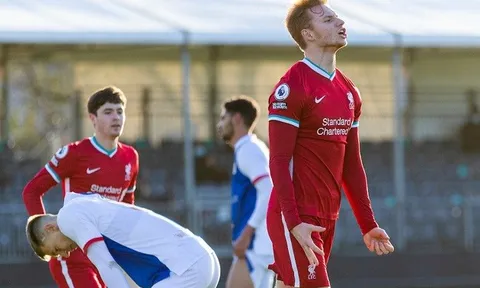 'Van Dijk 2.0' ghi bàn thắng đầu tiên cho Liverpool