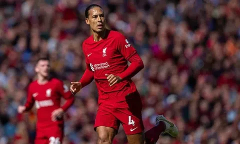 Van Dijk cảnh báo Liverpool
