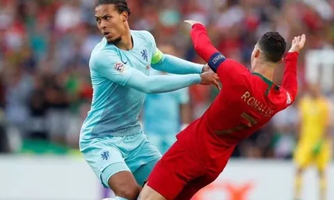 Van Dijk: "Ronaldo thực sự là đối thủ của tôi à?"