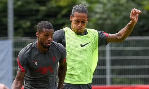 Van Dijk "gục ngã", sao Liverpool đưa đi thông điệp đanh thép