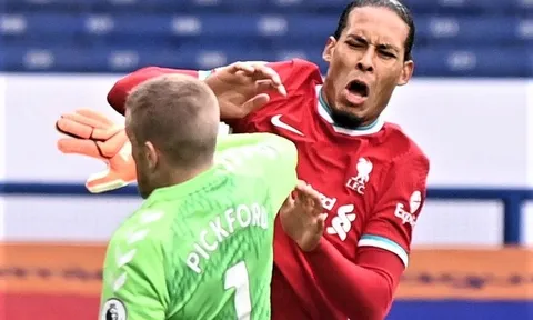 Van Dijk phải phẫu thuật, Pep Guardiola nói thẳng 1 câu