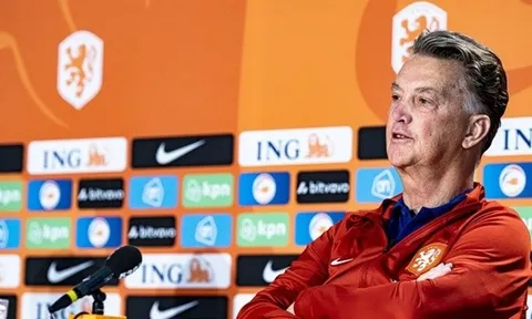 Van Gaal làm rõ tác động với mục tiêu của M.U, Arsenal