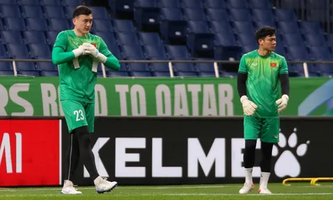 Văn Lâm trở lại vòng loại World Cup sau 6 tháng