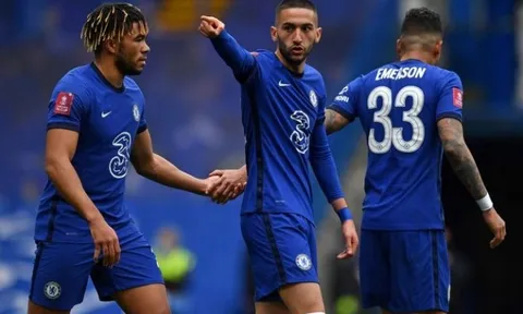Van Persie tiếc cho số phận Hakim Ziyech ở Chelsea