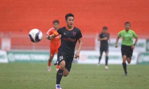 Văn Vũ, Quang Vinh được khen trước khi lên tuyển Việt Nam
