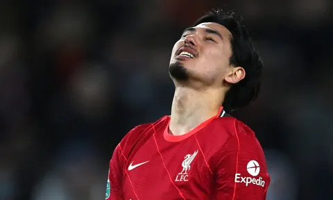 Vắng Salah, Mane, hàng công Liverpool như "hổ không nanh vuốt"