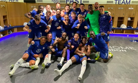 Vào chung kết Champions League, Chelsea mở hội ăn mừng