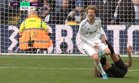 VAR cứu nguy, Arsenal giành 3 điểm nghẹt thở
