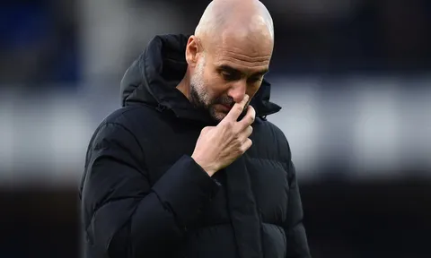 VAR gây tranh cãi ở trận thắng của Man City