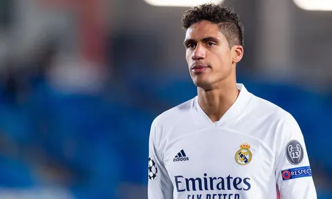 Lý do để Chelsea và Man Utd chiêu mộ trung vệ 60 triệu