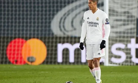 Varane liên hệ với Man Utd, Alaba gửi thông điệp quan trọng