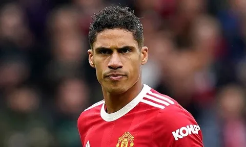 Varane phản ứng khi Casemiro gia nhập Man United