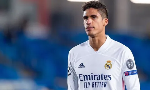So sánh Raphael Varane với hậu vệ Chelsea mùa này