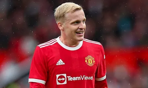 M.U gật đầu, Van de Beek chuẩn bị có bến đỗ mới ít giờ tới