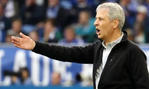 Về nhà với 1 điểm, HLV Dortmund vẫn hài lòng về toàn đội