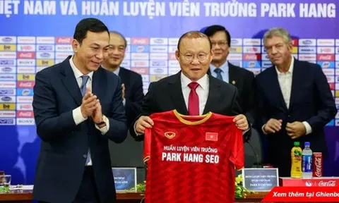 VFF lên tiếng về cách thức chi trả tiền lương cho HLV Park Hang-seo