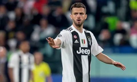Vì cựu sao Arsenal, Juventus vẫn chưa thể có tân binh mơ ước