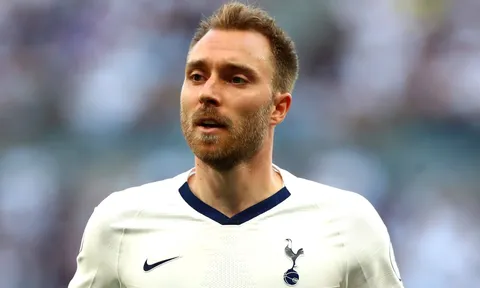 Vì Eriksen, hai huyền thoại Man Utd tranh cãi nảy lửa