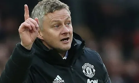 Vì một lý do, MU lập tức đưa "sát thủ vùng Merseyside" vào tầm ngắm