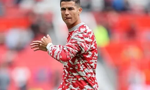 Vì Ronaldo, toàn bộ cầu thủ M.U bỏ 1 thói quen