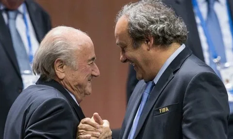 Vì sao Blatter và Platini thoát tội?