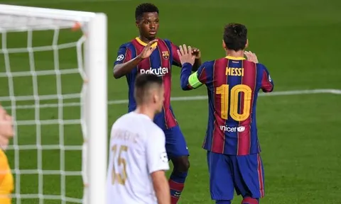 “Viên ngọc” La Masia lập kỷ lục, gửi lời tri ân đến Messi