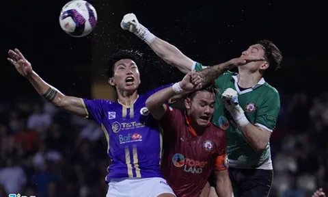CLB Hà Nội 0-3 Bình Định: Duy Mạnh nhận thẻ đỏ trực tiếp