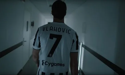 Vlahovic nối gót Baggio, kích thích hận thù lịch sử giữa Juventus và Fiorentina