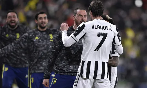 So sánh Vlahovic với Ronaldo? Max Allegri có câu trả lời