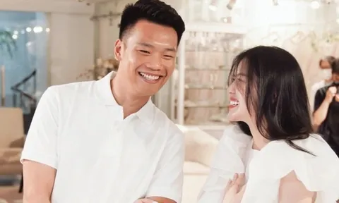 Vợ Thành Chung chờ 4 tháng để nhận váy cưới