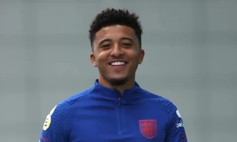 Vừa đến Man Utd, Sancho đã có ngay cơ hội đá chính ở tuyển Anh