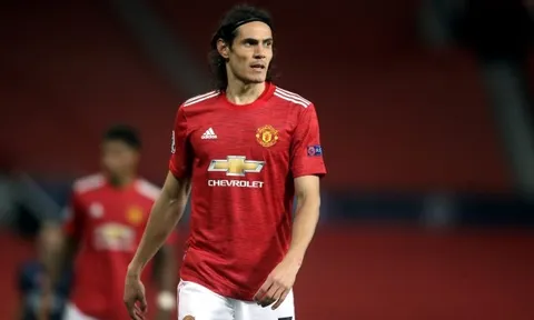 Vừa gia hạn với Man Utd, Cavani thẳng thừng "chống đối" nhà Glazer?