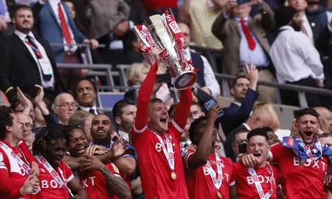 Vừa thăng hạng, giới chủ Nottingham tiết lộ tham vọng tại Premier League