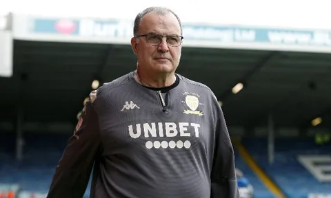 Vừa thăng hạng, Leeds United đã muốn "gây hấn" với Arsenal và Liverpool