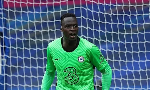 Vượt mặt Alisson, Mendy được vinh danh ở mùa giải NHA 2020/21