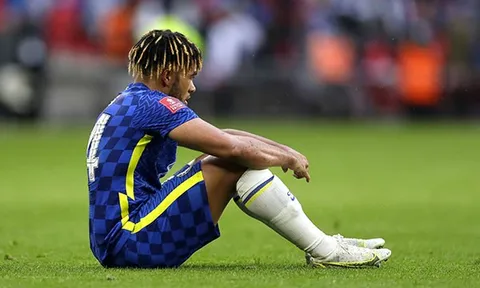 Vụt mất cúp FA, CĐV Chelsea đăng đàn chỉ trích 1 cái tên