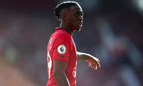 Wan-Bissaka đáng 'đồng tiền bát gạo' ra sao trước Norwich?
